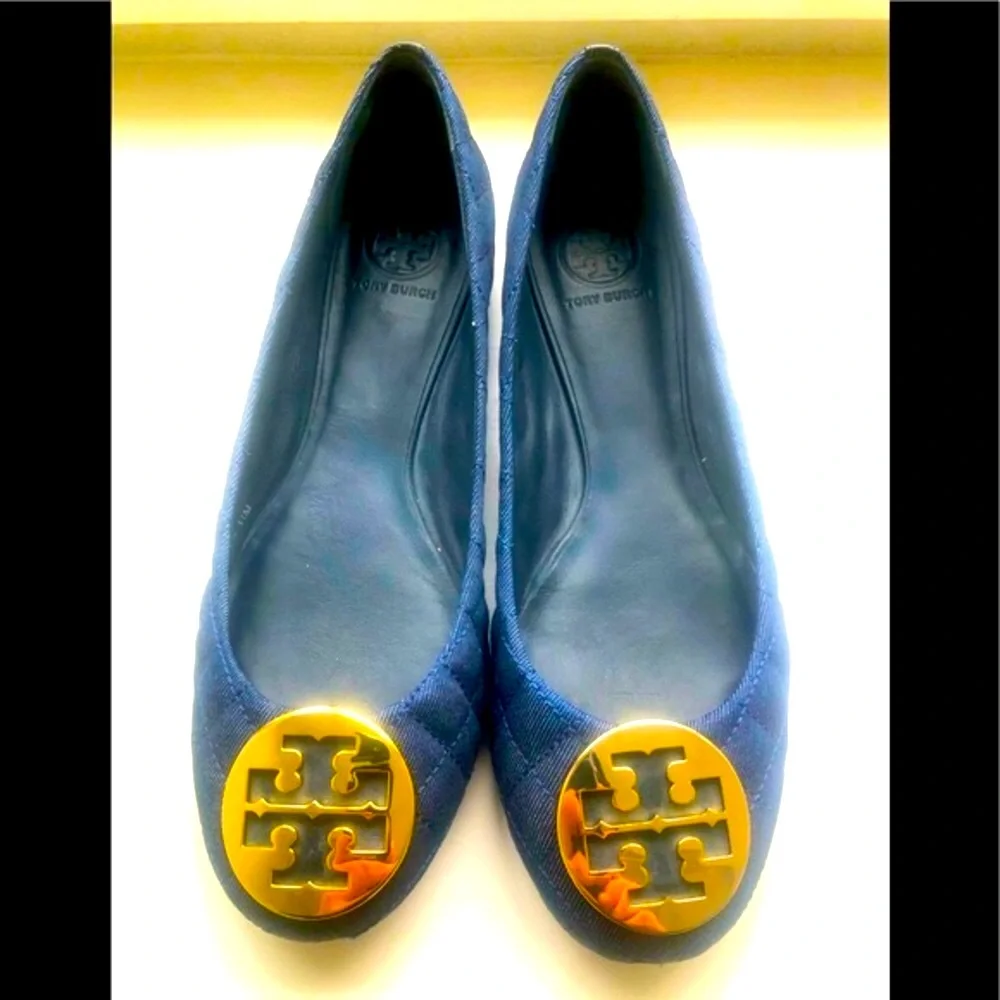 Tory Burch Blue Tight Suede Travel Ballet Flats. EUC. - Picture 3 of 5